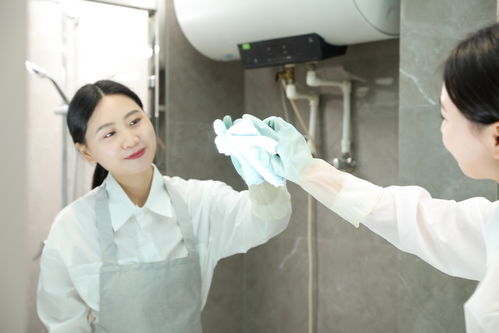 專業(yè)保潔服務與女性人物攝影 設圖網的視覺藝術結合